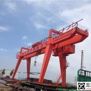門(mén)式起重機液壓自動(dòng)吊梁是怎樣安裝的