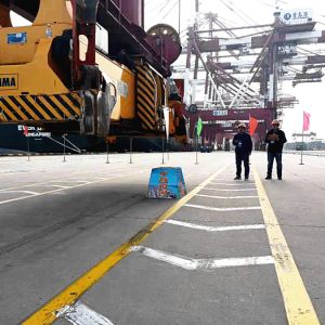 �����bж�C(j��)е�������I(y��)�b�������u�۞�Ժ�e��